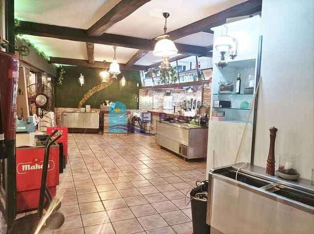 Commerciale in vendita in Puerto de Mazarron, Mazarrón - 349.000 € (Rif: 7929205)