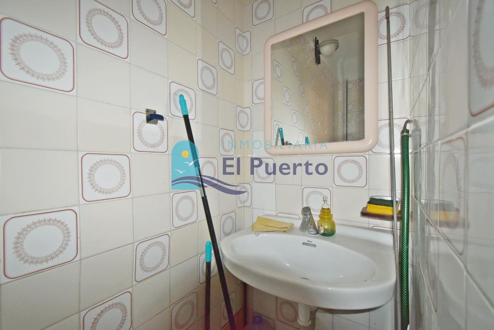 Commerciale in vendita in Puerto de Mazarron - 125.000 € (Rif: 7970138)