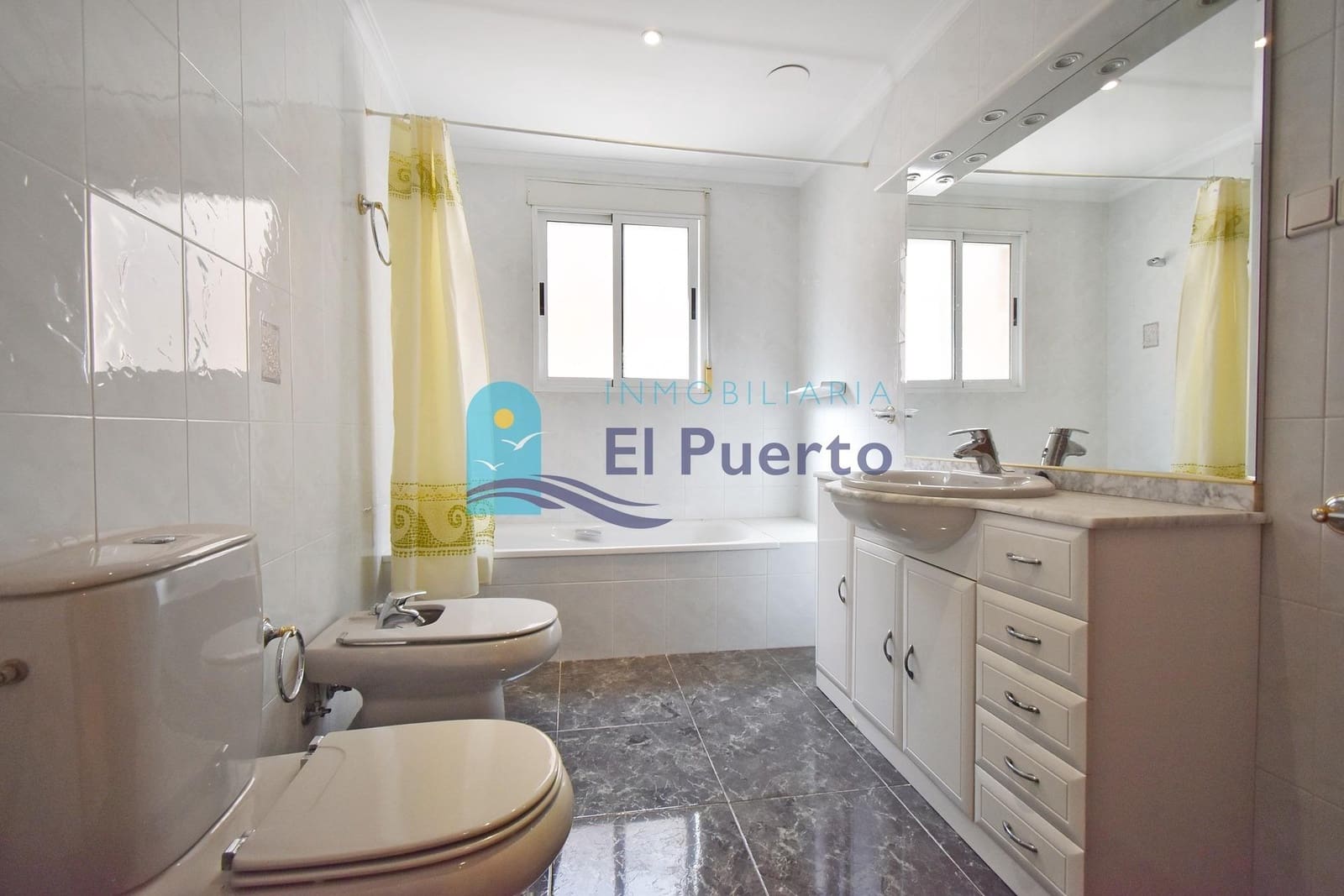 Piso de 3 habitaciones en Mazarrón en venta - 129.900 € (Ref: 8035892)