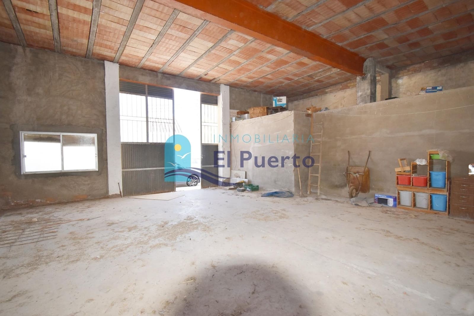 Erhverv til salg i Cuevas de Reyllo med garage - € 55.000 (Ref: 8423423)