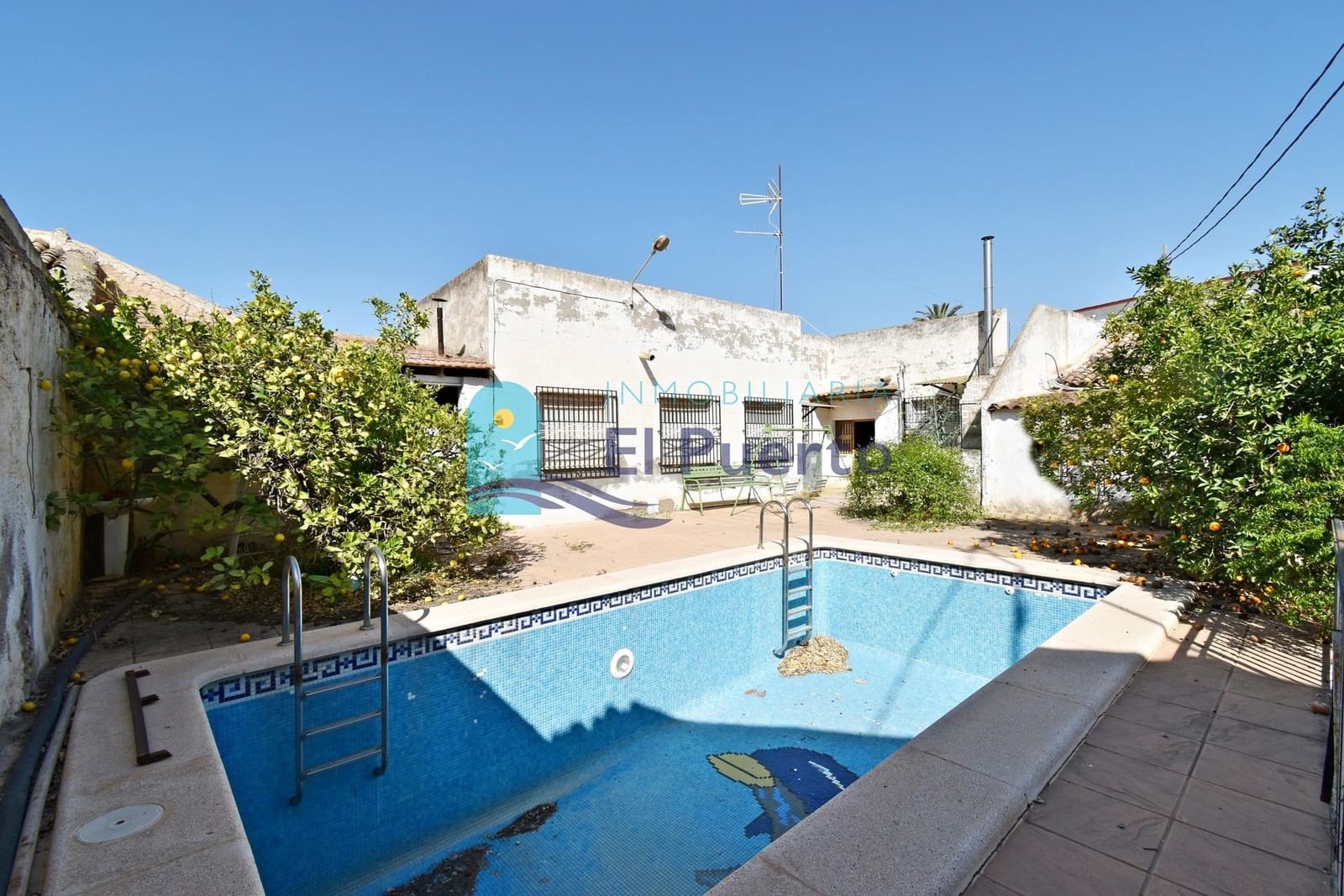 5 soveværelse Finca/Landehus til salg i Cuevas de Reyllo med swimmingpool - € 150.000 (Ref: 8423424)