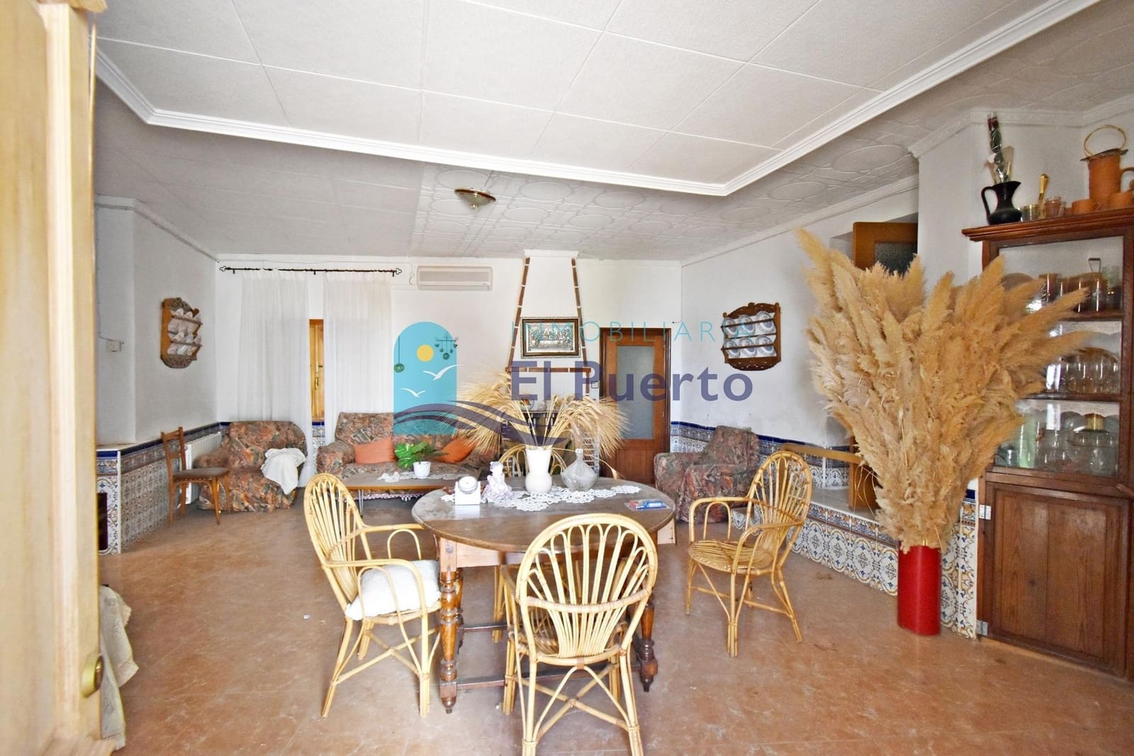 5 soveværelse Finca/Landehus til salg i Cuevas de Reyllo med swimmingpool - € 150.000 (Ref: 8423424)