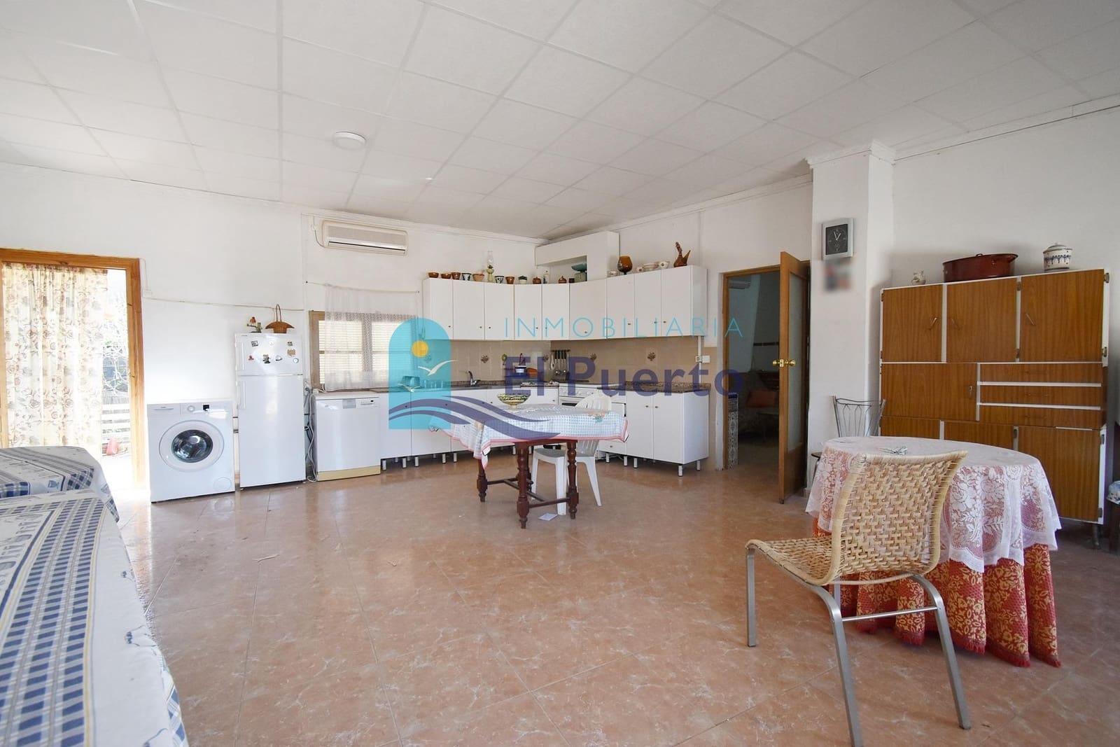 5 soveværelse Finca/Landehus til salg i Cuevas de Reyllo med swimmingpool - € 150.000 (Ref: 8423424)