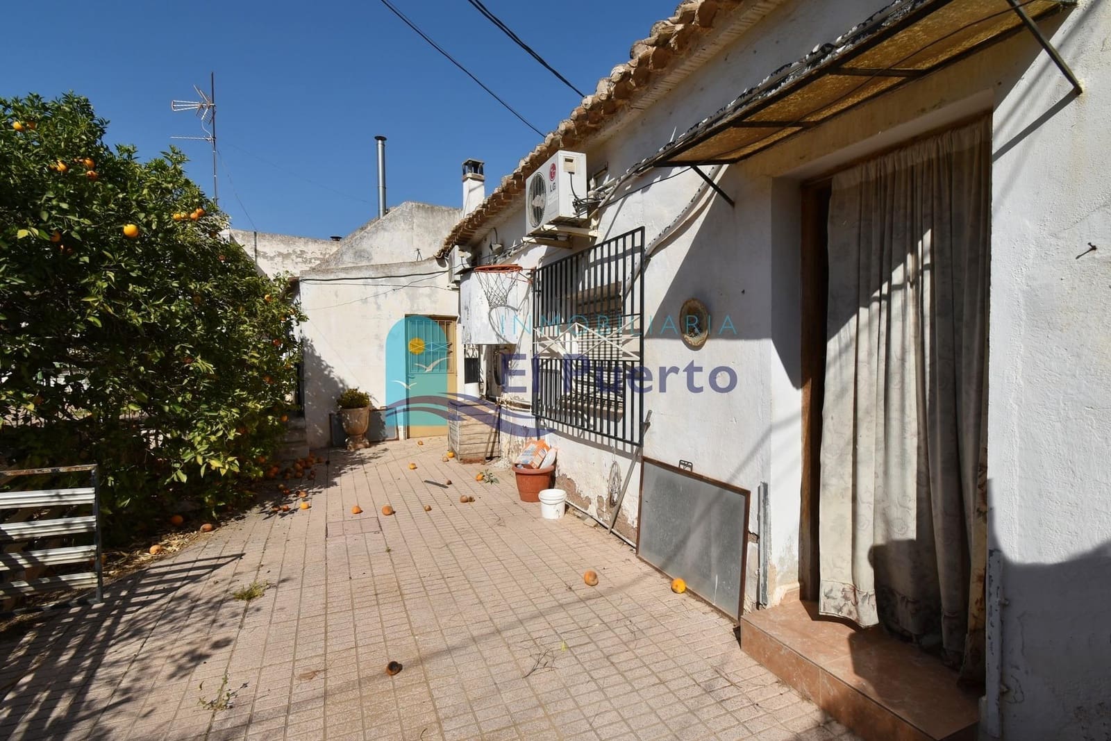 5 soveværelse Finca/Landehus til salg i Cuevas de Reyllo med swimmingpool - € 150.000 (Ref: 8423424)