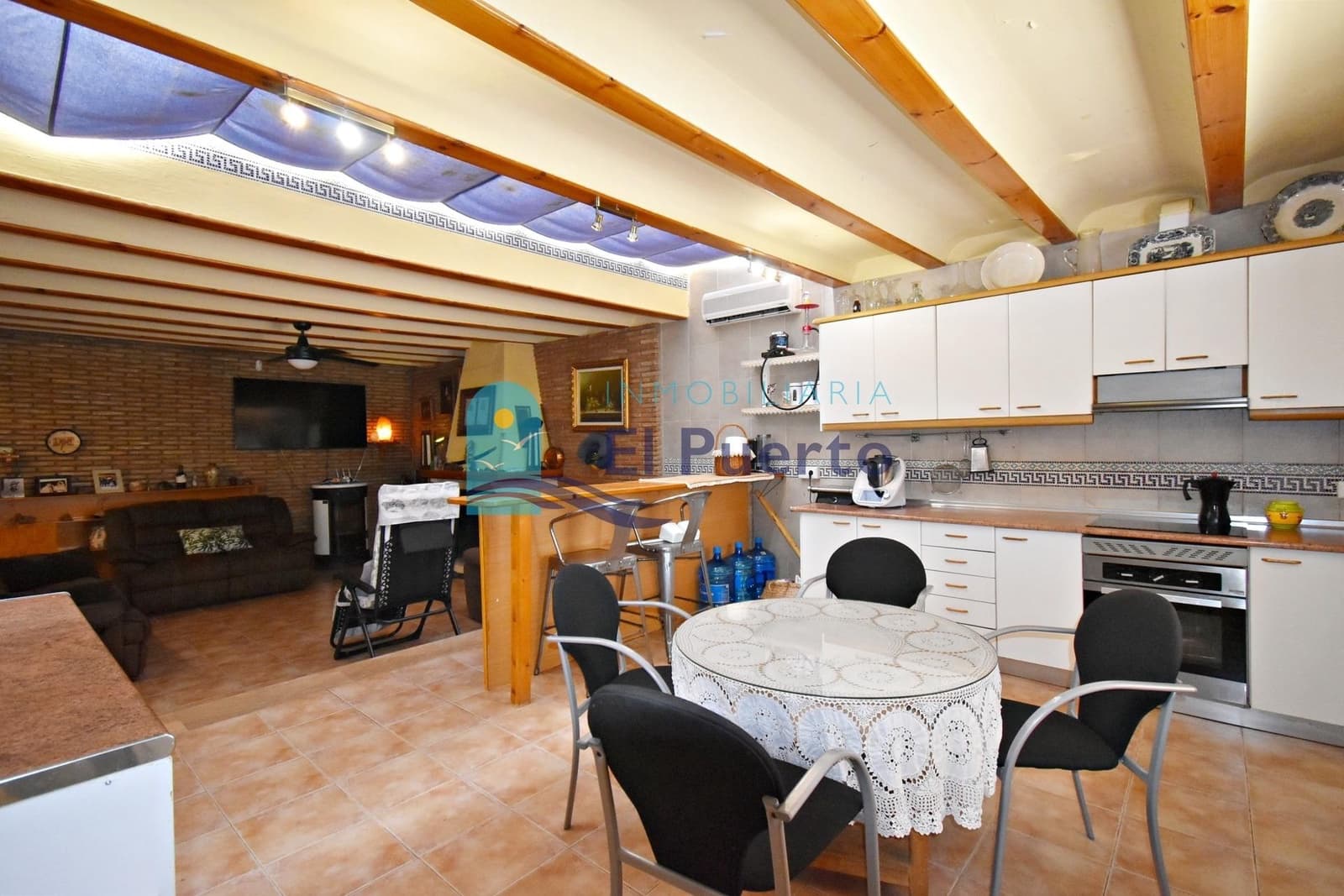 4 soveværelse Finca/Landehus til salg i Totana med swimmingpool garage - € 390.000 (Ref: 8434459)