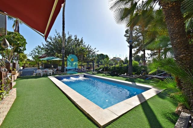 4 soveværelse Finca/Landehus til salg i Totana med swimmingpool garage - € 390.000 (Ref: 8434459)