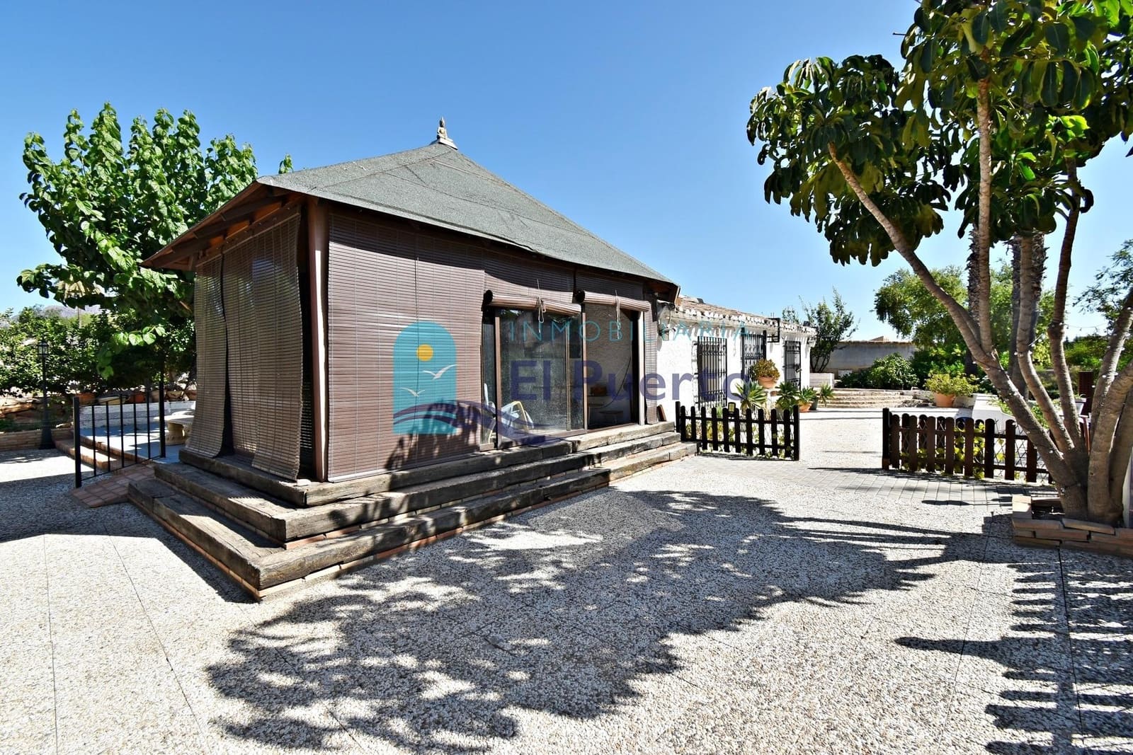 4 soveværelse Finca/Landehus til salg i Totana med swimmingpool garage - € 390.000 (Ref: 8434459)