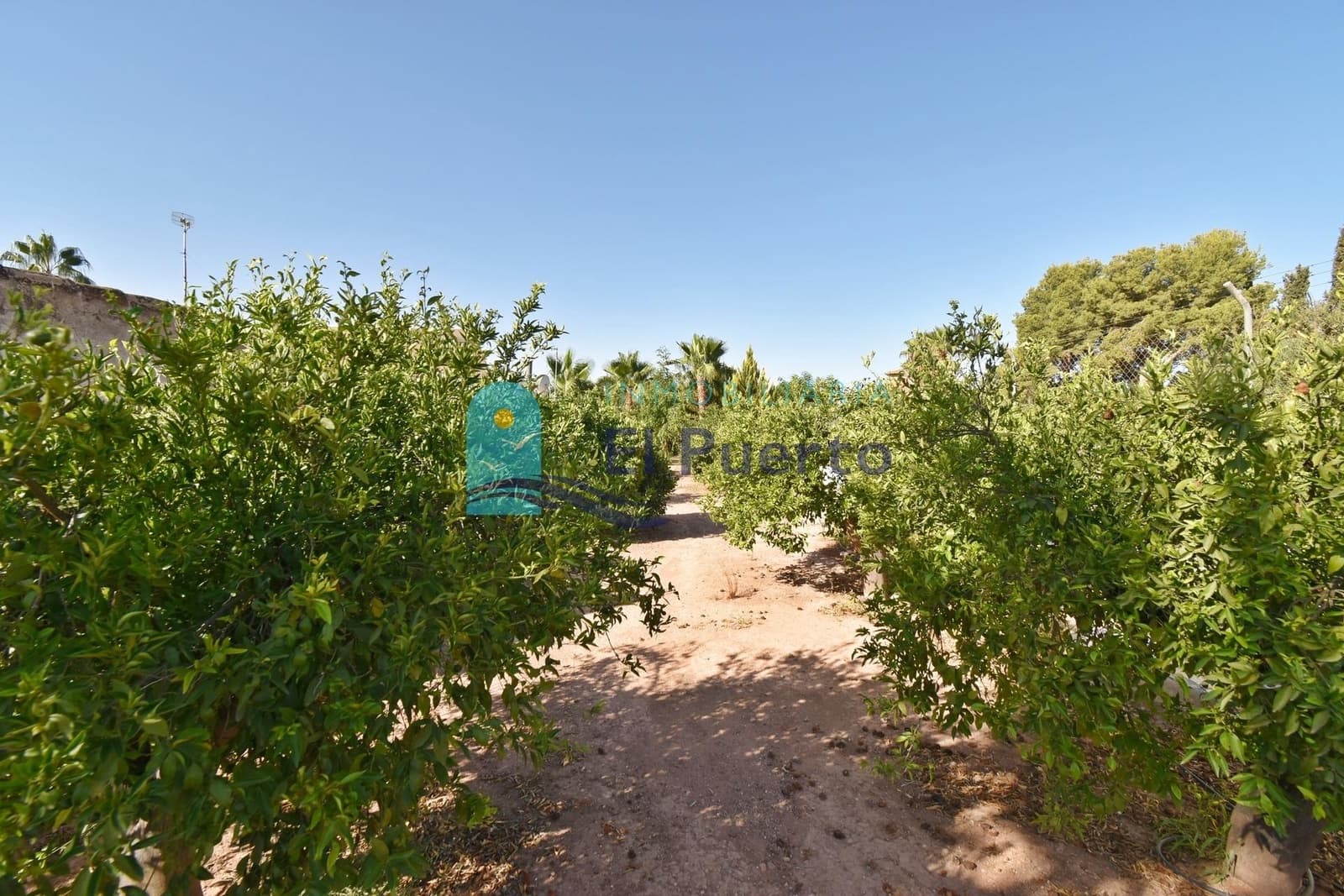 4 soveværelse Finca/Landehus til salg i Totana med swimmingpool garage - € 390.000 (Ref: 8434459)