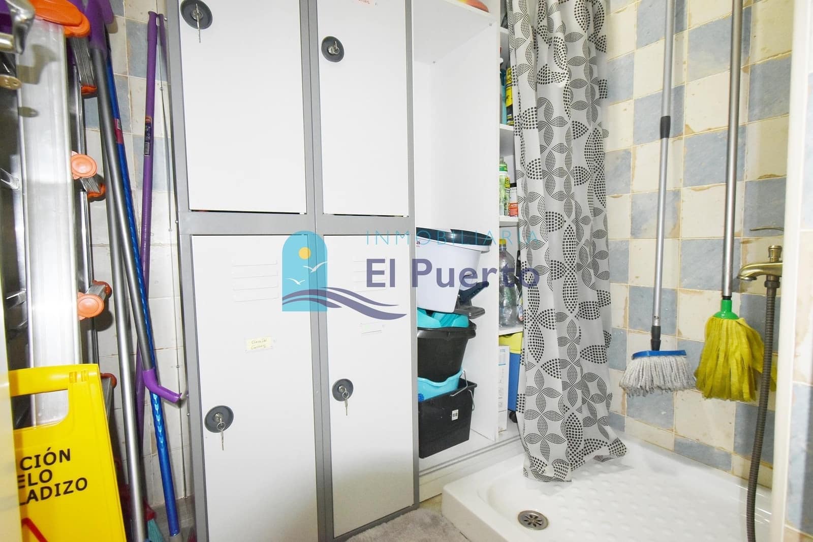 Local Commercial à vendre à Puerto de Mazarron - 190 000 € (Ref: 8456905)