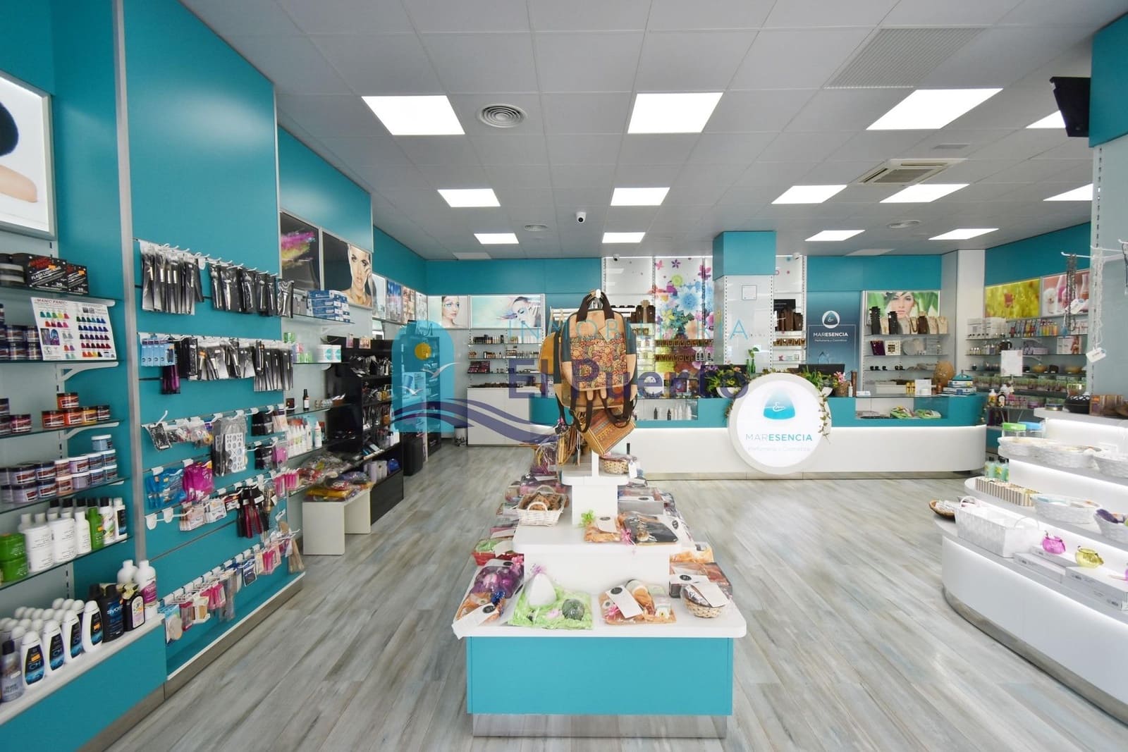 Local Commercial à vendre à Puerto de Mazarron - 190 000 € (Ref: 8456905)