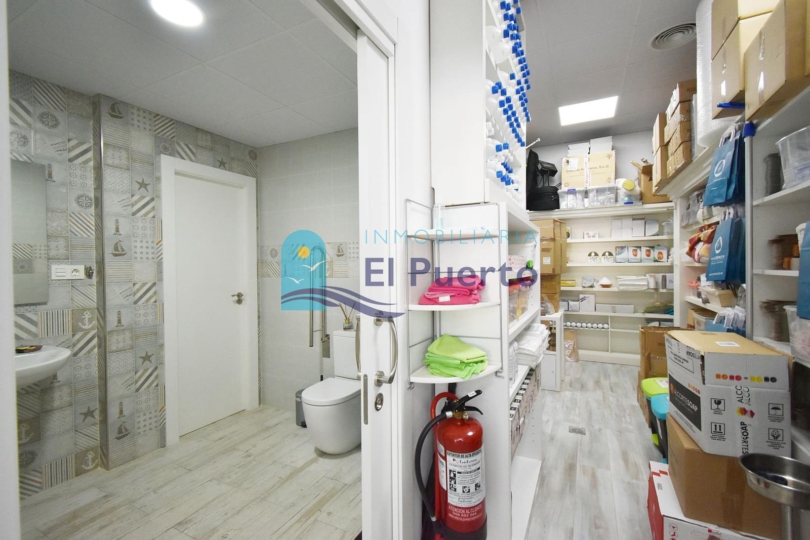 Local Commercial à vendre à Puerto de Mazarron - 190 000 € (Ref: 8456905)