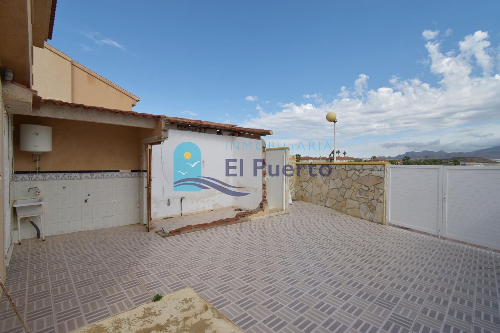 8 slaapkamer Villa te koop in Puerto de Mazarron met zwembad - € 623.900 (Ref: 8549515)