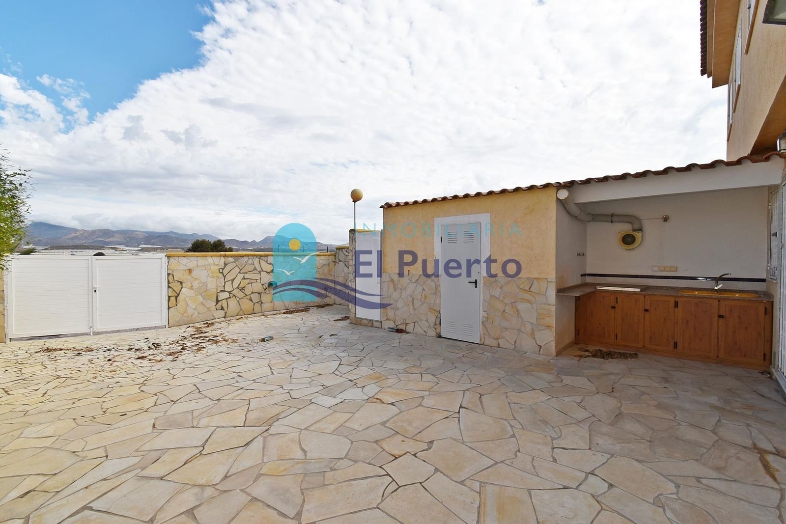 8 slaapkamer Villa te koop in Puerto de Mazarron met zwembad - € 623.900 (Ref: 8549515)