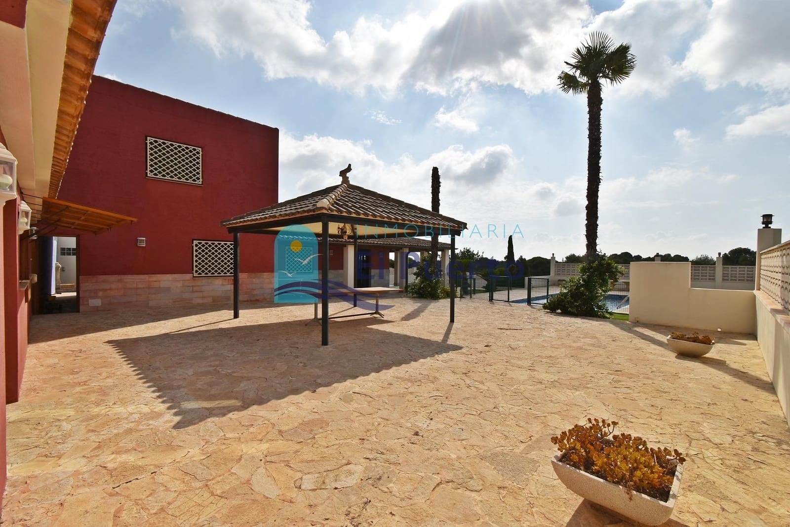 3 soveværelse Finca/Landehus til salg i Totana med swimmingpool garage - € 636.900 (Ref: 8559676)