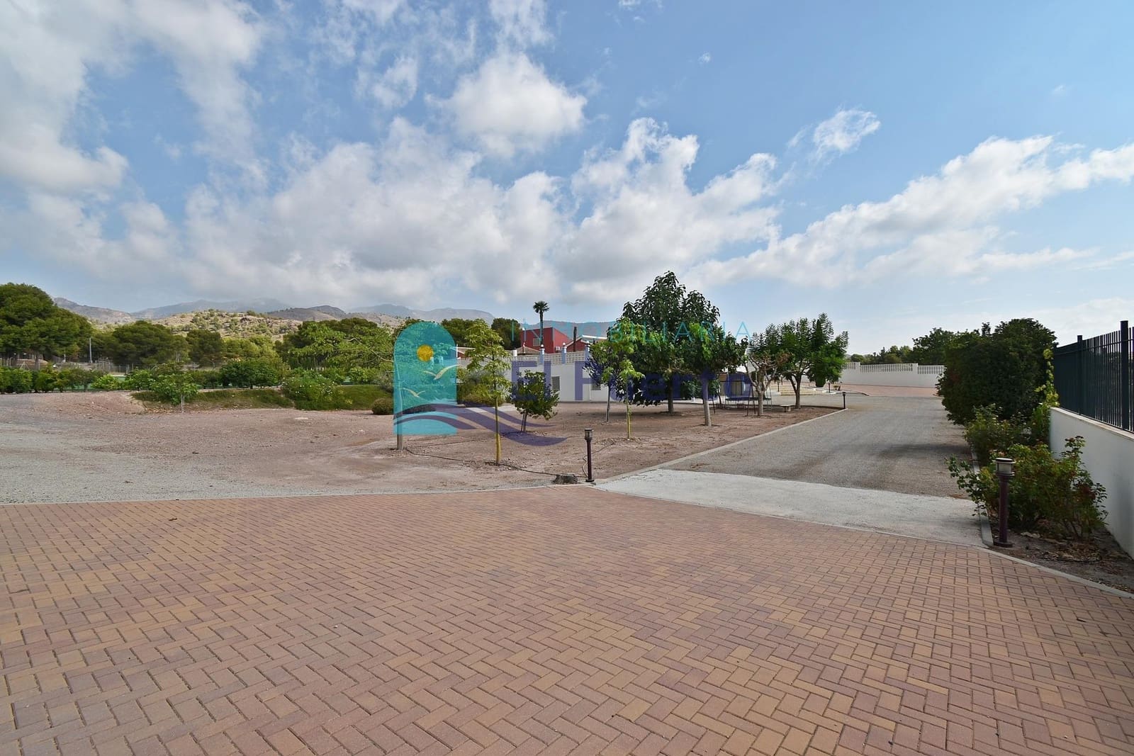 3 soveværelse Finca/Landehus til salg i Totana med swimmingpool garage - € 636.900 (Ref: 8559676)