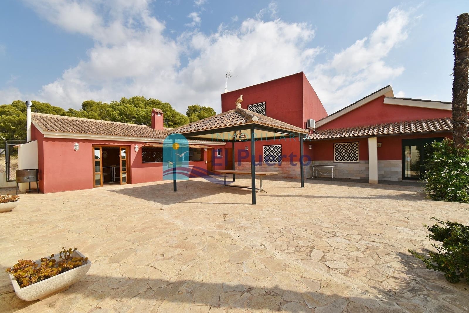 3 soveværelse Finca/Landehus til salg i Totana med swimmingpool garage - € 636.900 (Ref: 8559676)