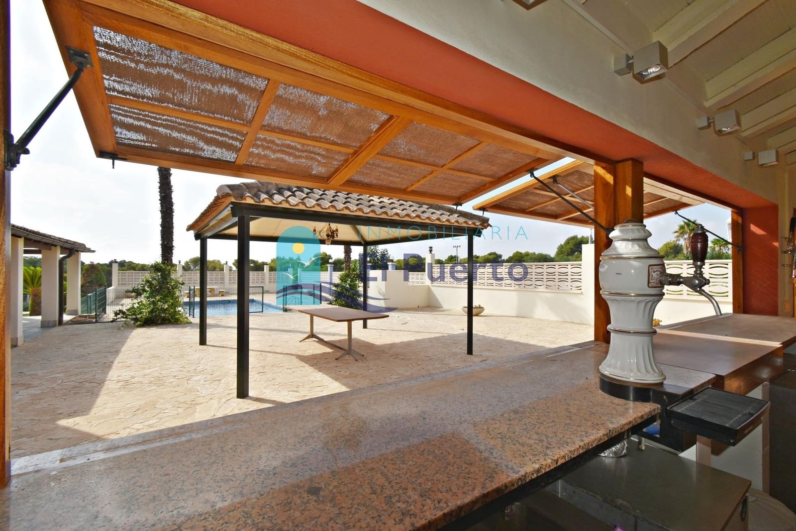 3 soveværelse Finca/Landehus til salg i Totana med swimmingpool garage - € 636.900 (Ref: 8559676)