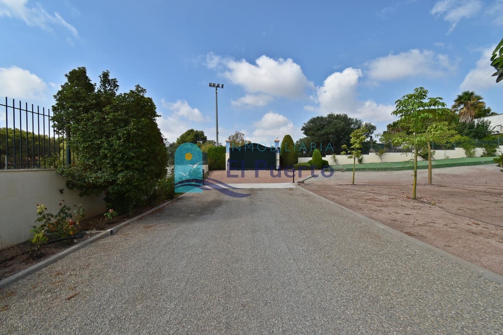 3 soveværelse Finca/Landehus til salg i Totana med swimmingpool garage - € 636.900 (Ref: 8559676)