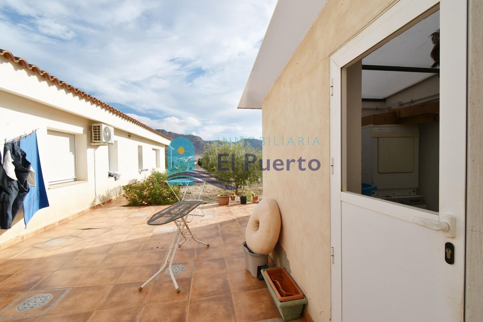 6 sypialnia Finka/Dom wiejski na sprzedaż w Leiva z basenem - 600 000 € (Ref: 8576665)