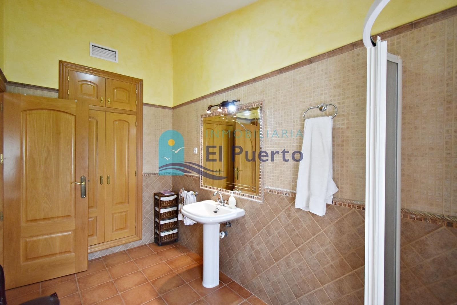 6 sypialnia Finka/Dom wiejski na sprzedaż w Leiva z basenem - 600 000 € (Ref: 8576665)