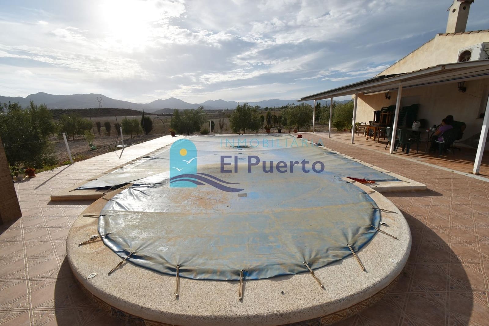 6 sypialnia Finka/Dom wiejski na sprzedaż w Leiva z basenem - 600 000 € (Ref: 8576665)