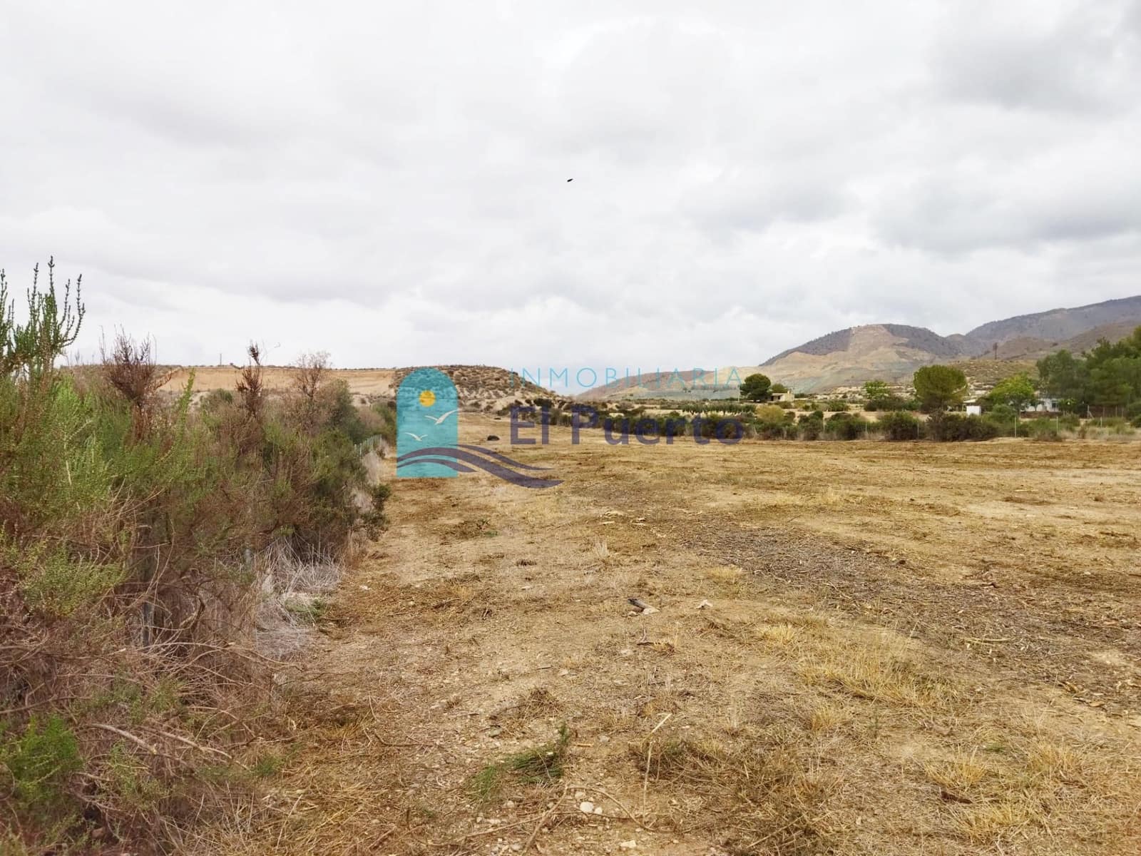 Grunde uden byggetilladelser til salg i Alhama de Murcia - € 39.900 (Ref: 8595494)