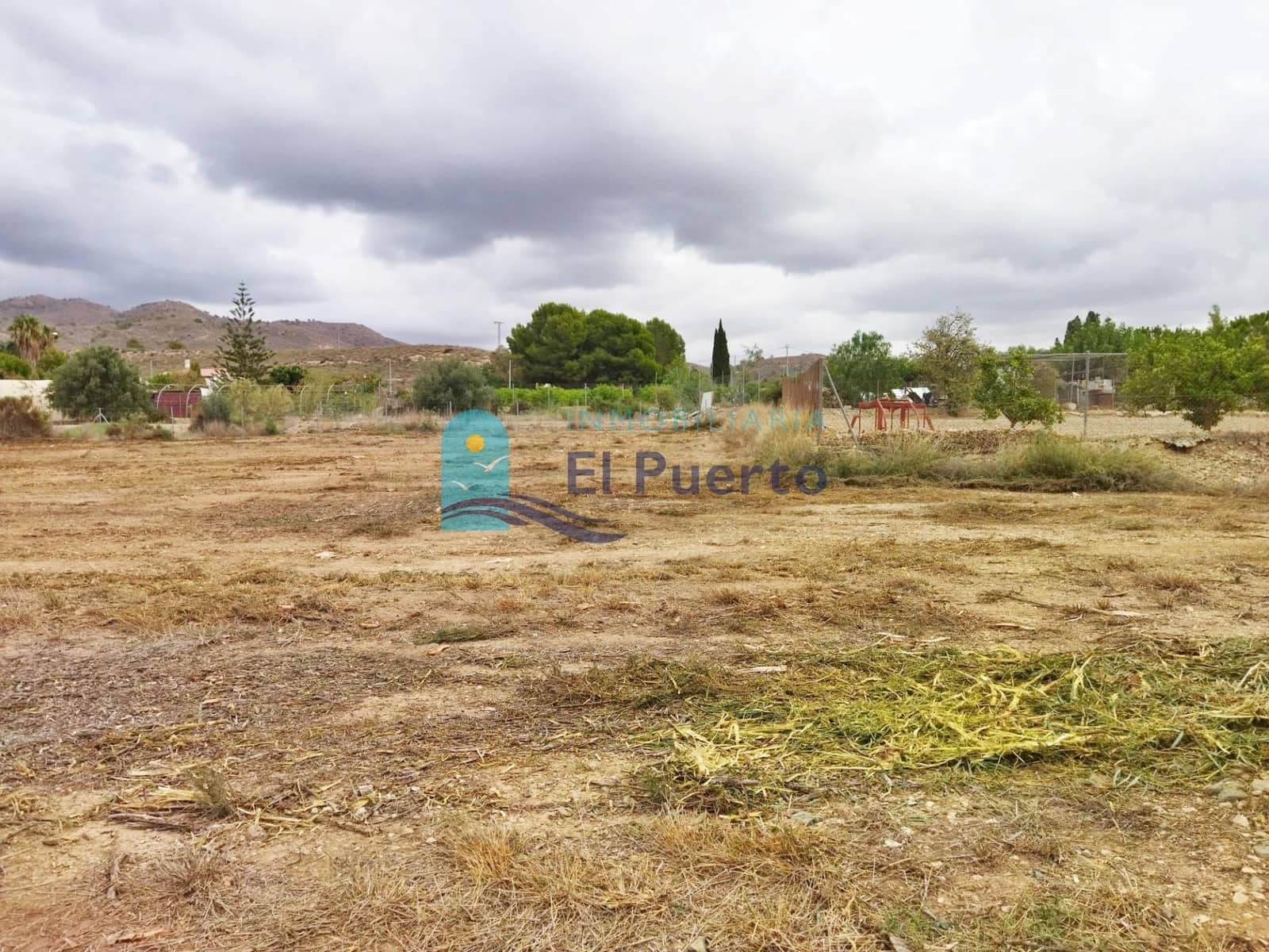 Grunde uden byggetilladelser til salg i Alhama de Murcia - € 39.900 (Ref: 8595494)