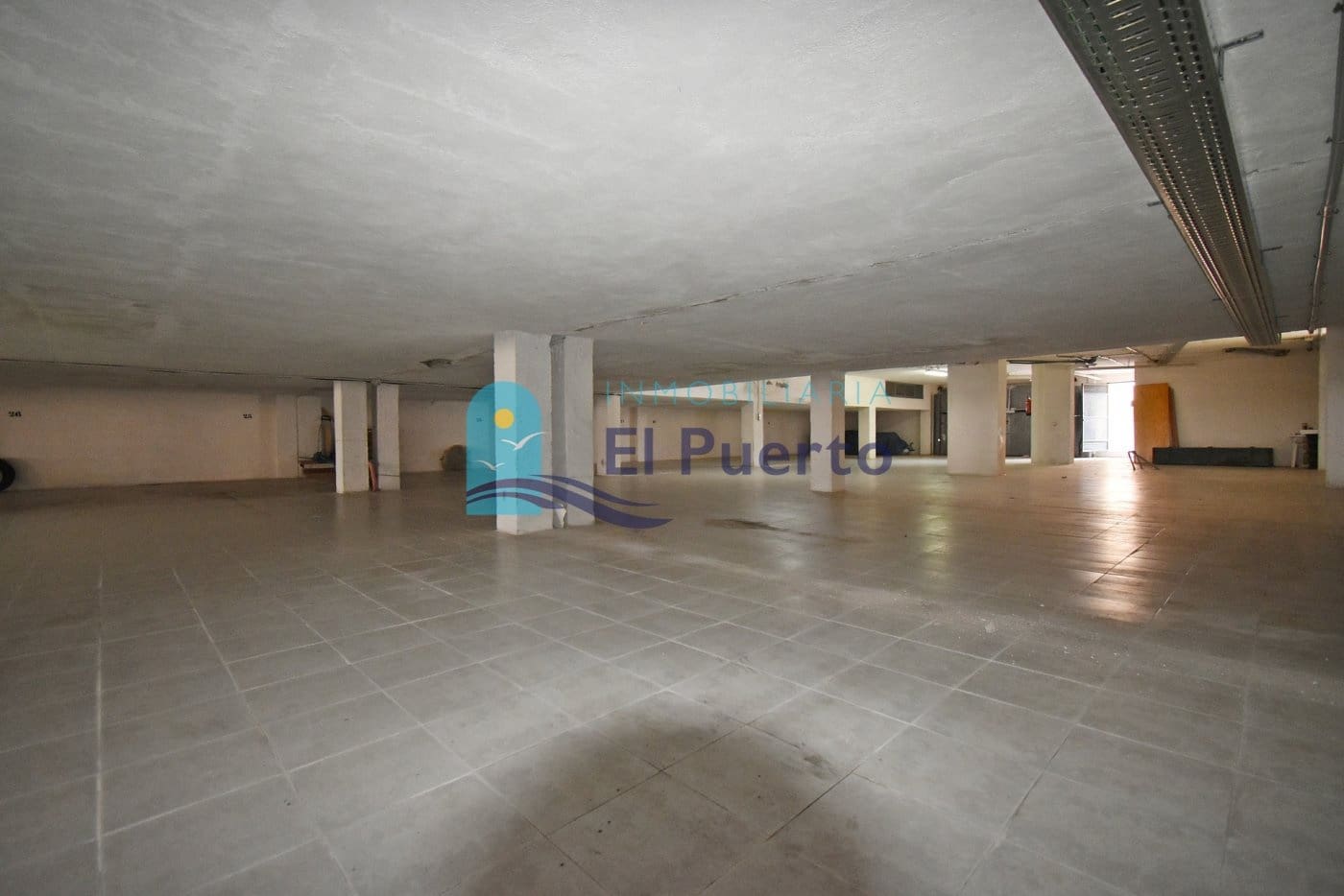 Garage te koop in Puerto de Mazarron - € 22.000 (Ref: 8662775)