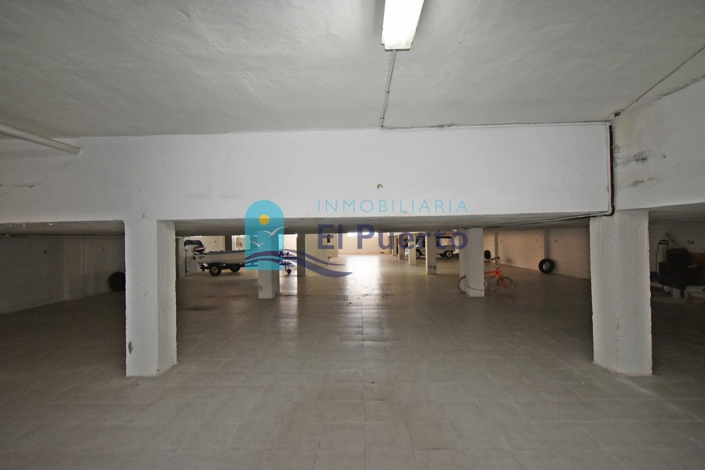 Garage te koop in Puerto de Mazarron - € 22.000 (Ref: 8662775)