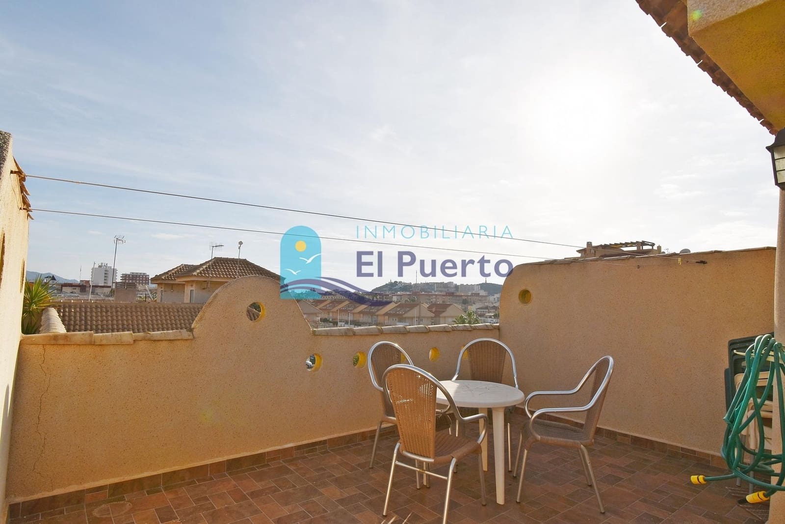 1 soverom Penthouse til salgs i Puerto de Mazarron med svømmebasseng - € 145 000 (Ref: 8708126)