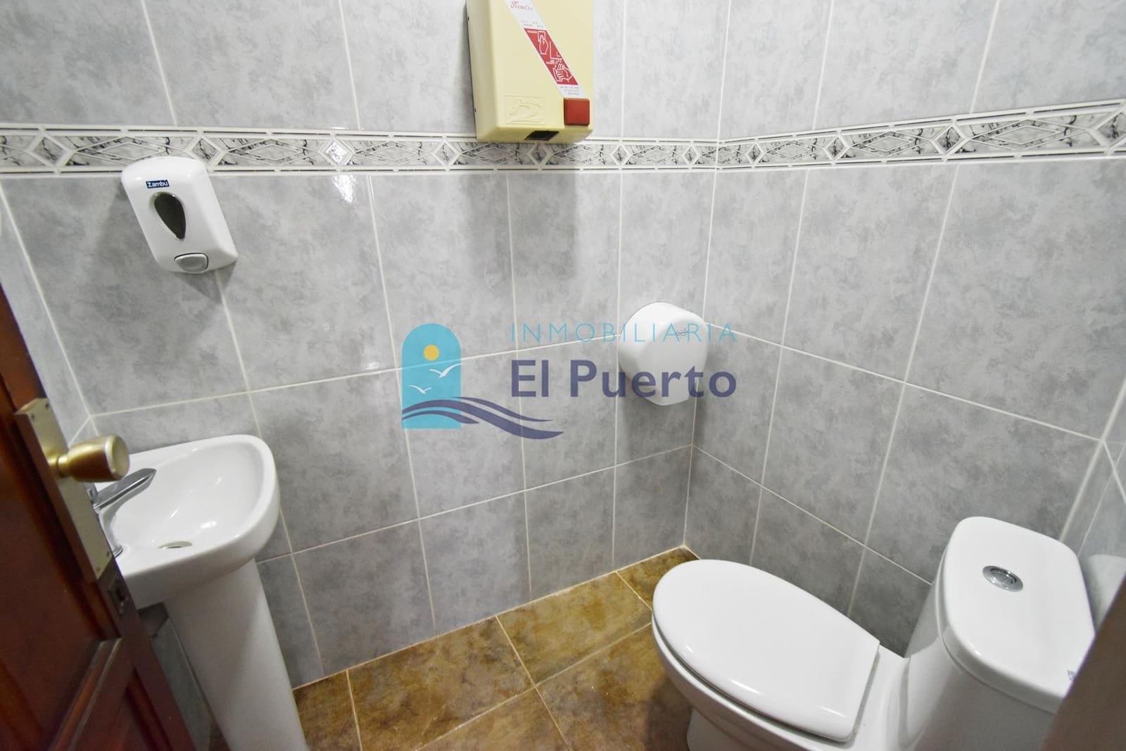 Commercieel te koop in Bolnuevo - € 450.000 (Ref: 8751058)