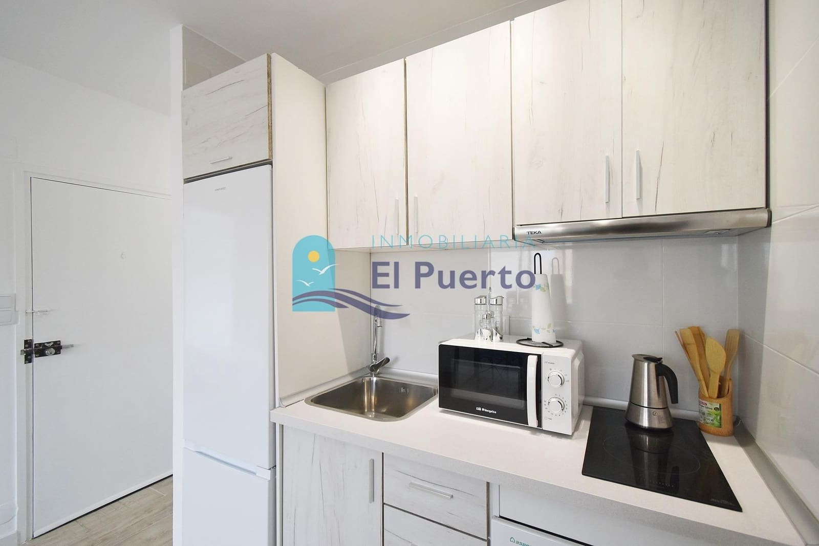 2 bedroom Apartment for sale in Puerto de Mazarron - € 94,900 (Ref: 8881825)