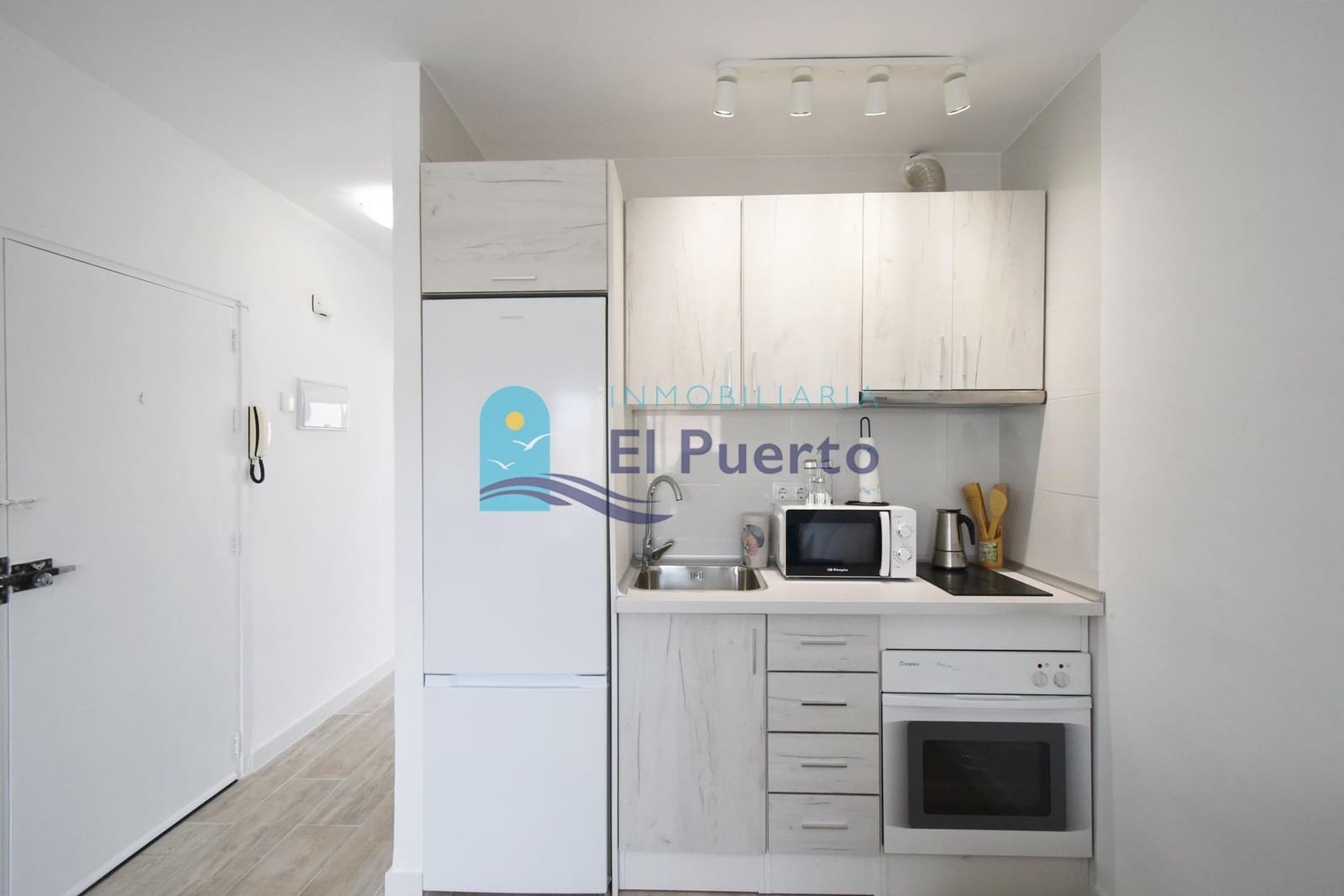 2 bedroom Apartment for sale in Puerto de Mazarron - € 94,900 (Ref: 8881825)