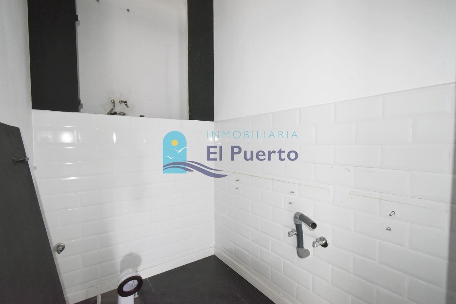 Virksomhed til salg i Puerto de Mazarron - € 280.000 (Ref: 8915564)