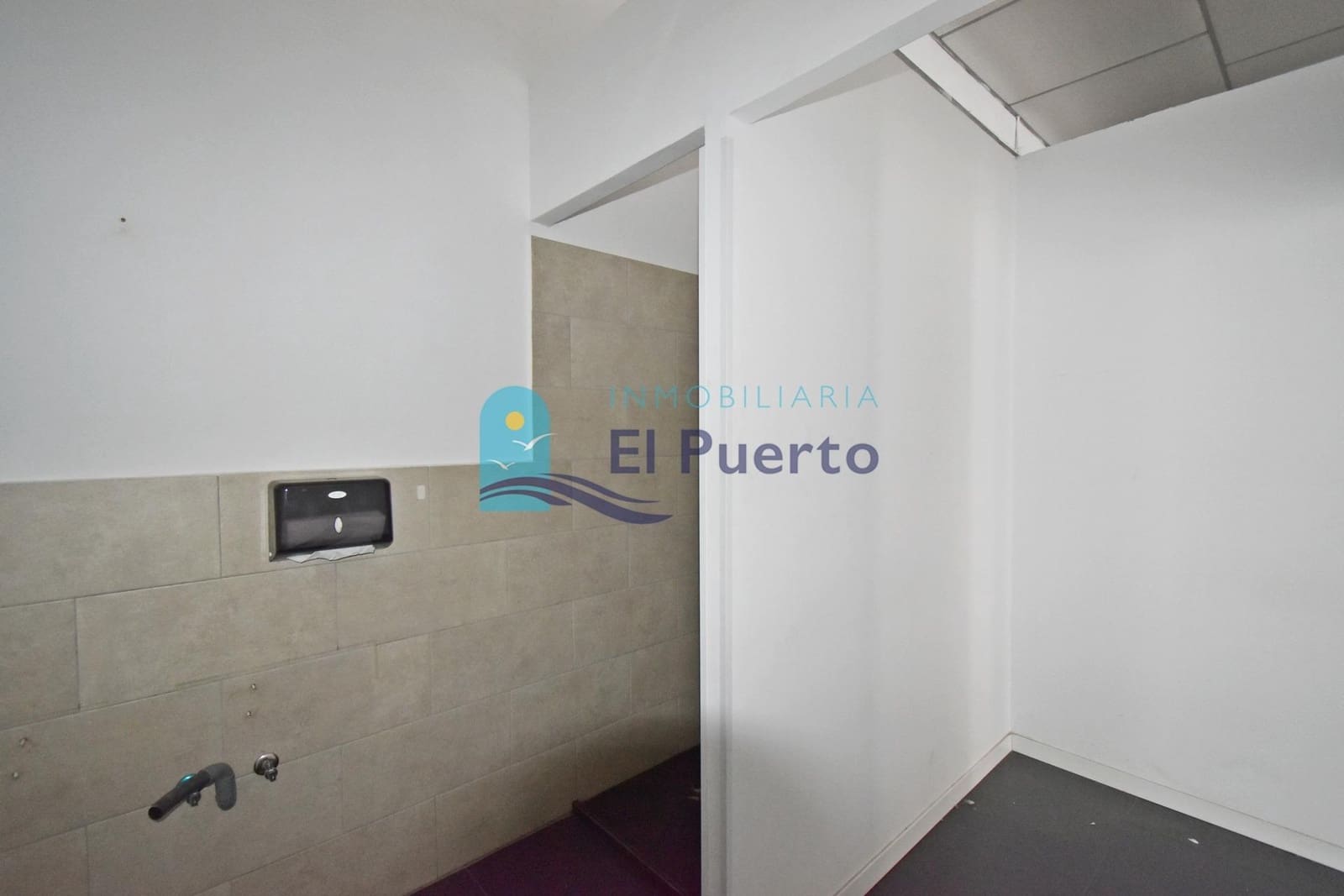 Virksomhed til salg i Puerto de Mazarron - € 280.000 (Ref: 8915564)