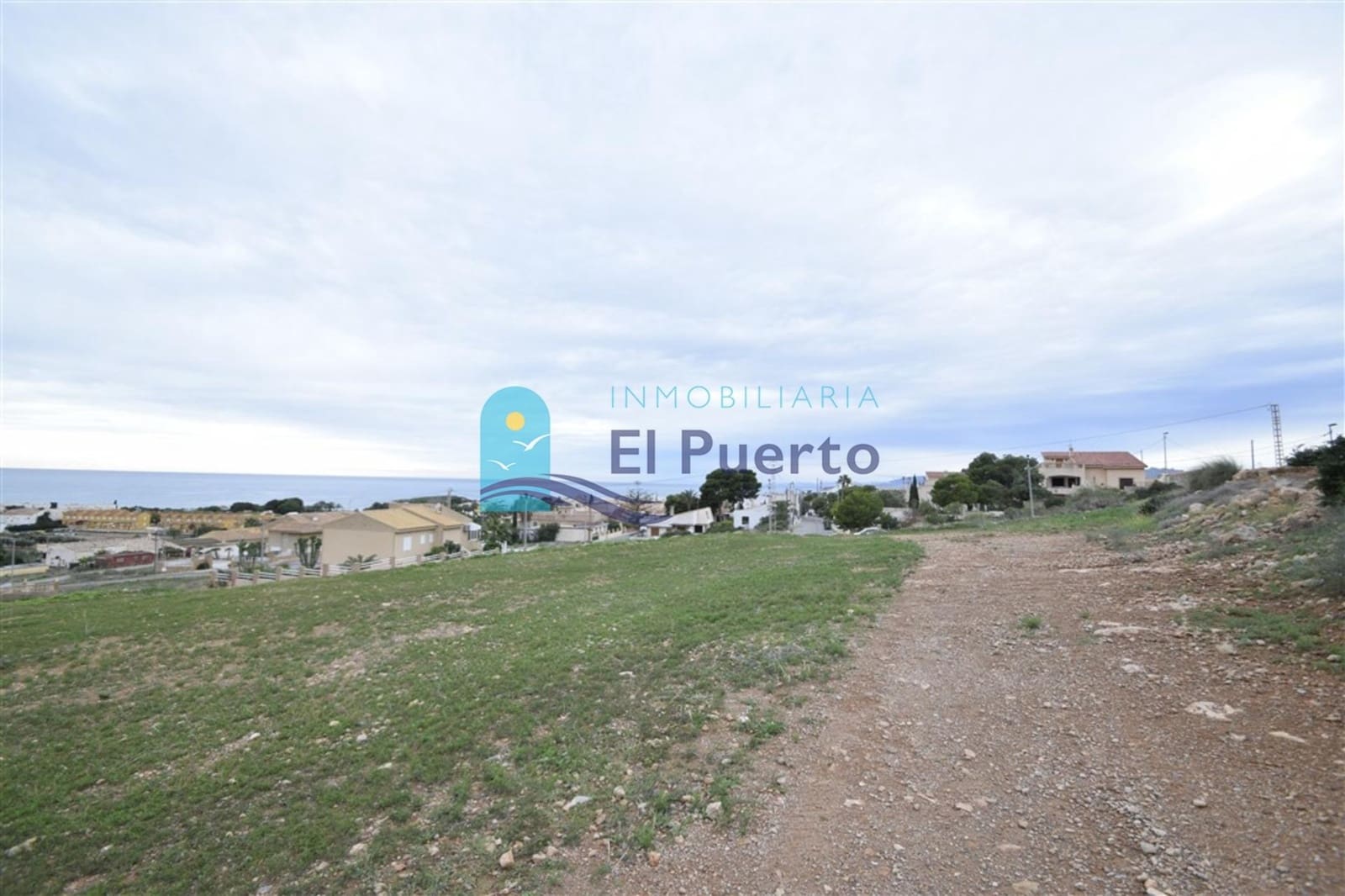 Teren niezagospodarowany na sprzedaż w Isla Plana - 157 000 € (Ref: 8954452)