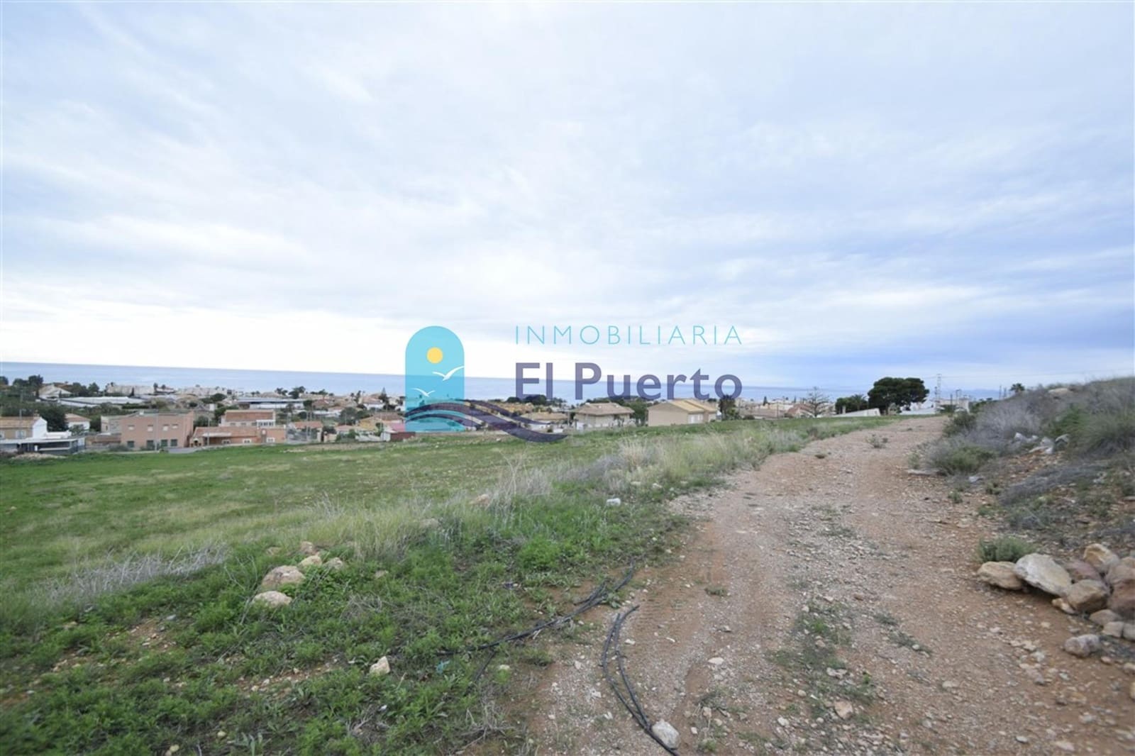 Teren niezagospodarowany na sprzedaż w Isla Plana - 157 000 € (Ref: 8954452)