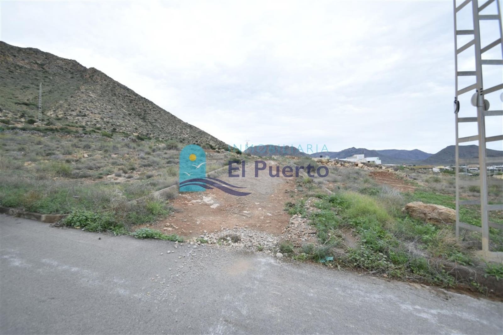 Teren niezagospodarowany na sprzedaż w Isla Plana - 157 000 € (Ref: 8954452)