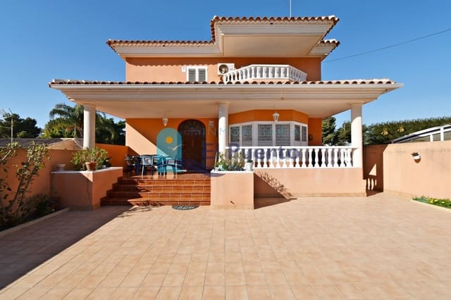 5 slaapkamer Villa te koop in Puerto de Mazarron, Mazarrón met garage - € 390.000 (Ref: 9096082)
