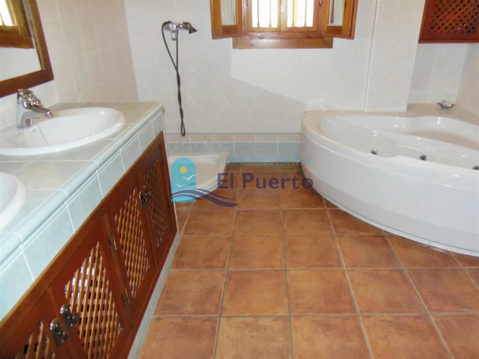 4 sypialnia Willa na sprzedaż w Bolnuevo z basenem garażem - 525 000 € (Ref: 9165847)