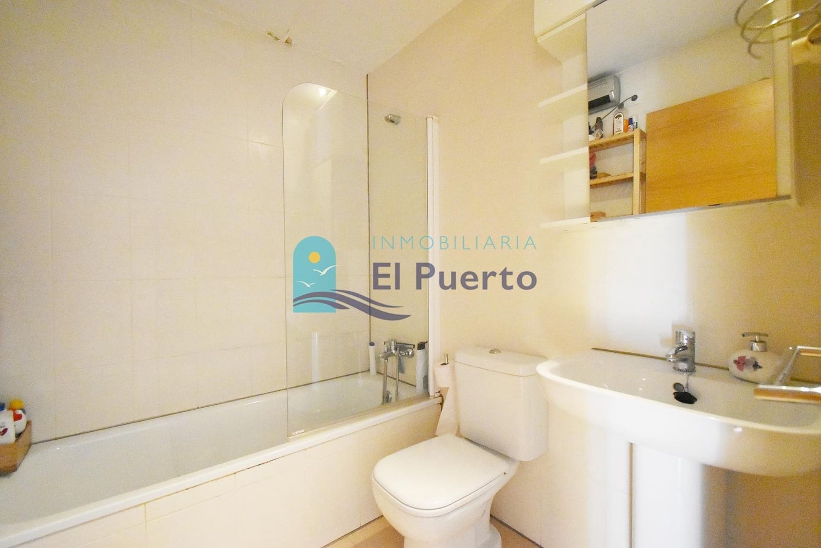 3 chambre Appartement à vendre à Condado de Alhama avec piscine - 125 000 € (Ref: 9243035)