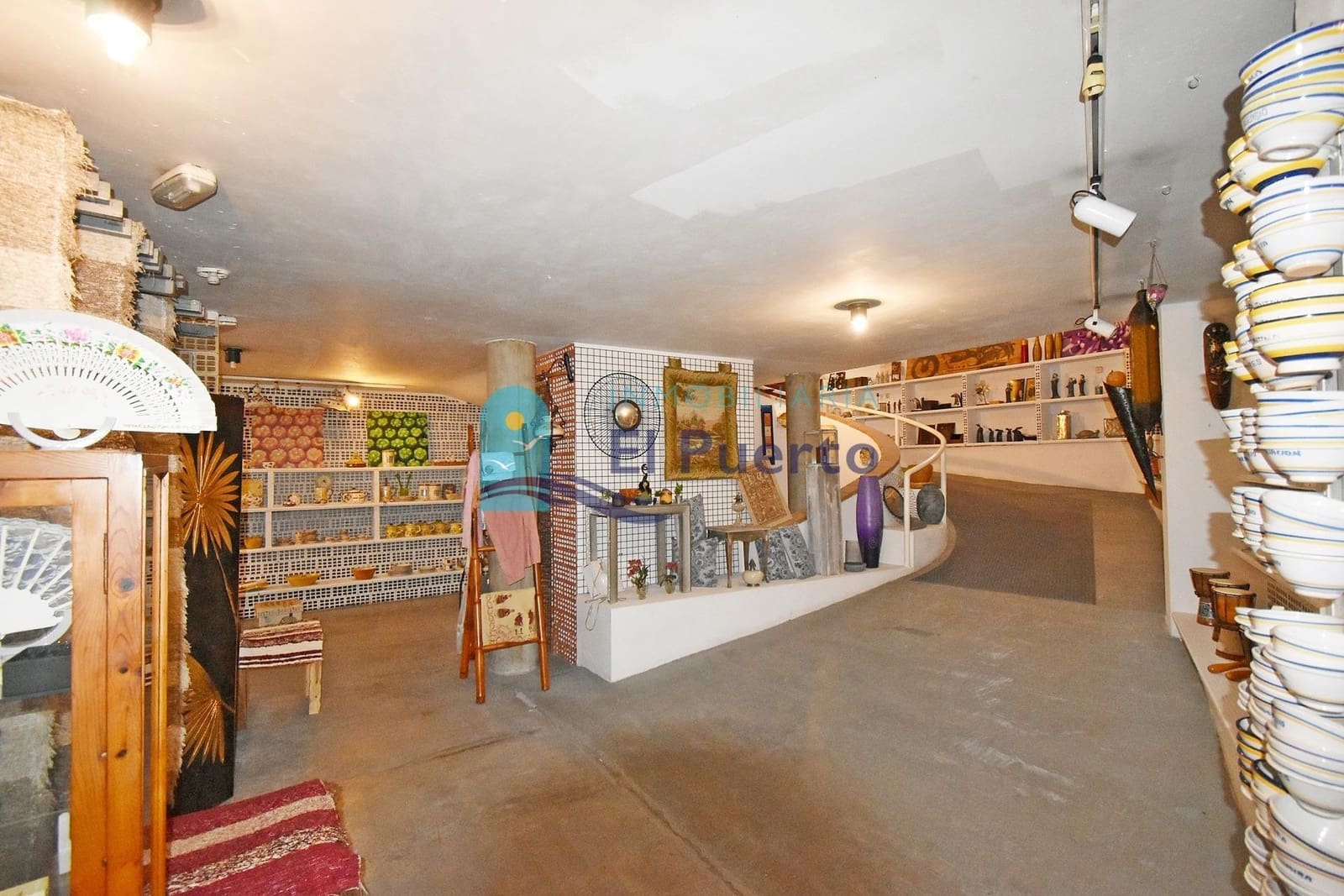 Commercieel te koop in Puerto de Mazarron - € 169.000 (Ref: 9326544)