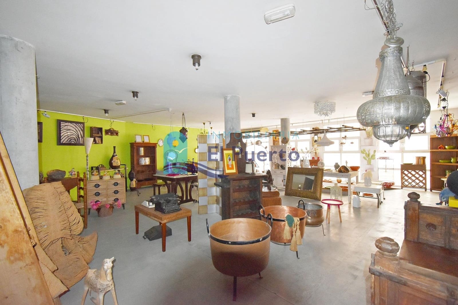Commercieel te koop in Puerto de Mazarron - € 169.000 (Ref: 9326544)