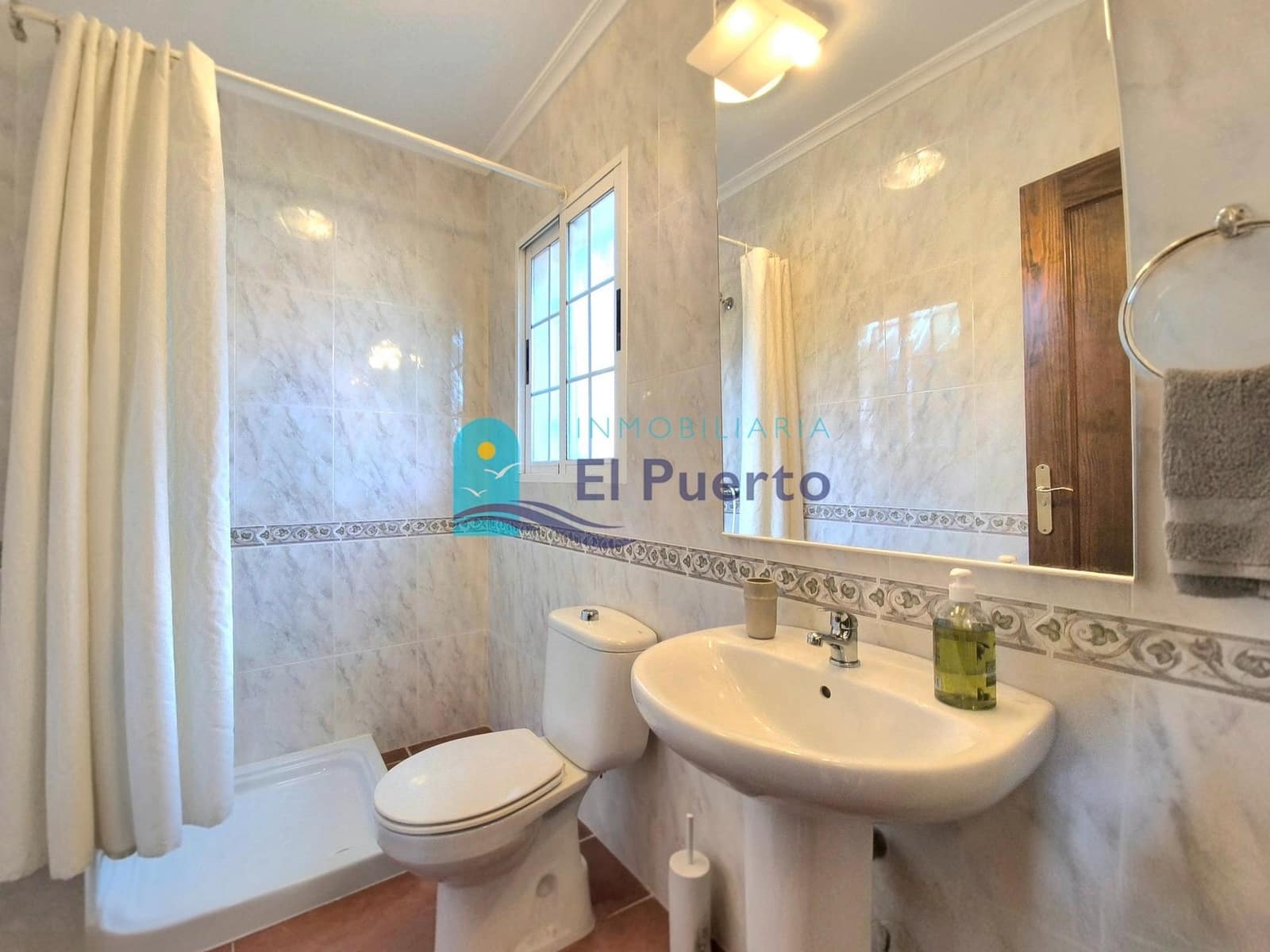 5 soverom Villa til salgs i Alamillo med svømmebasseng - € 550 000 (Ref: 9388009)