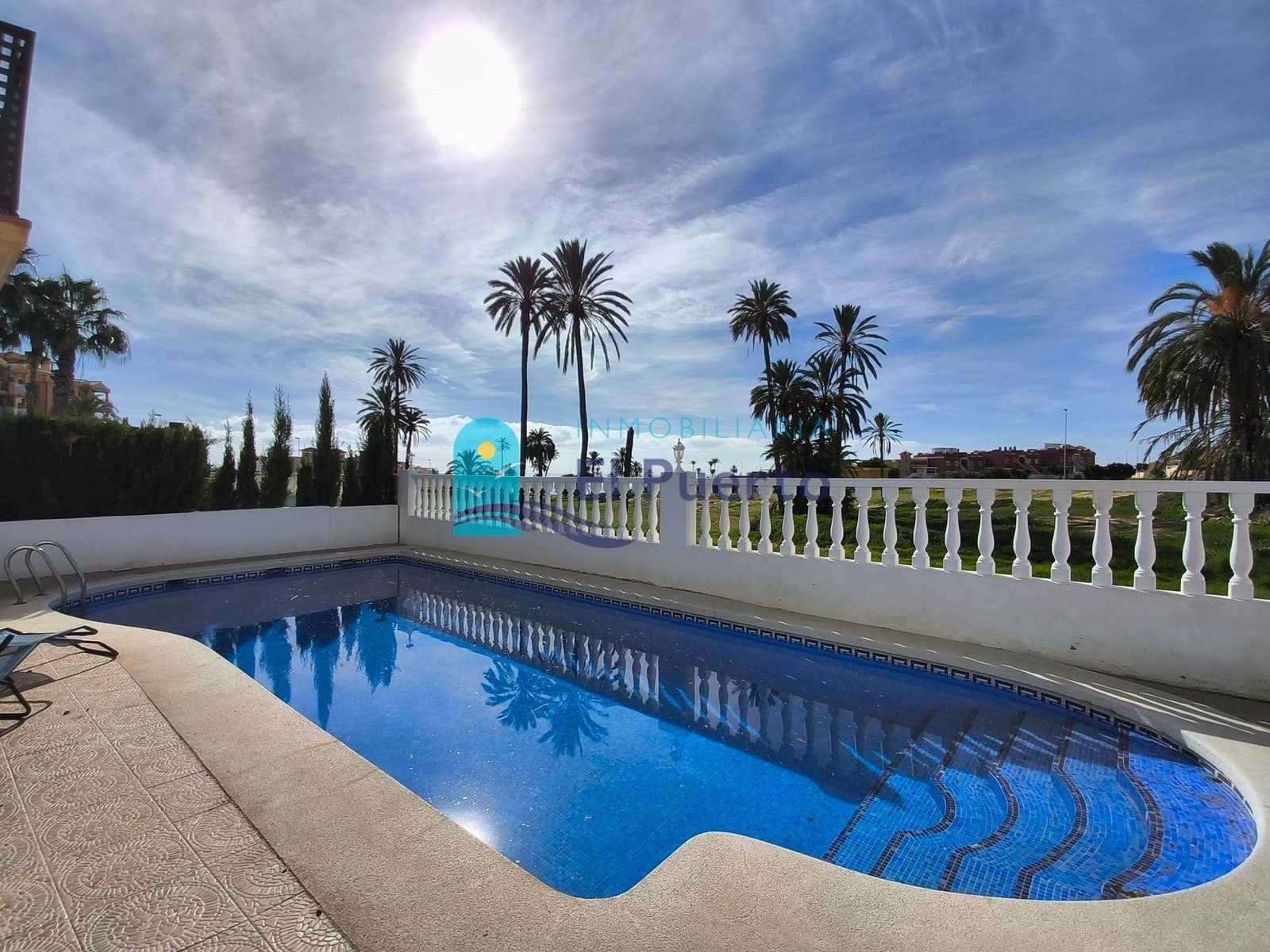 5 soverom Villa til salgs i Alamillo med svømmebasseng - € 550 000 (Ref: 9388009)