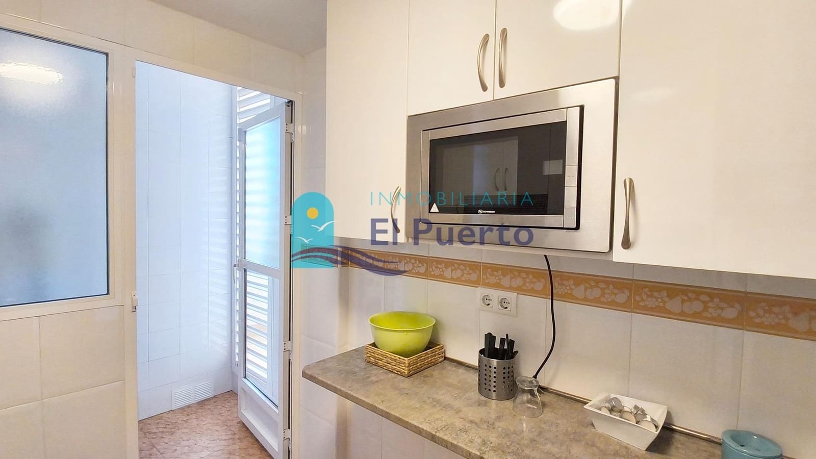 Apartamento de 2 habitaciones en Puerto de Mazarron en venta con piscina - 120.000 € (Ref: 9440622)