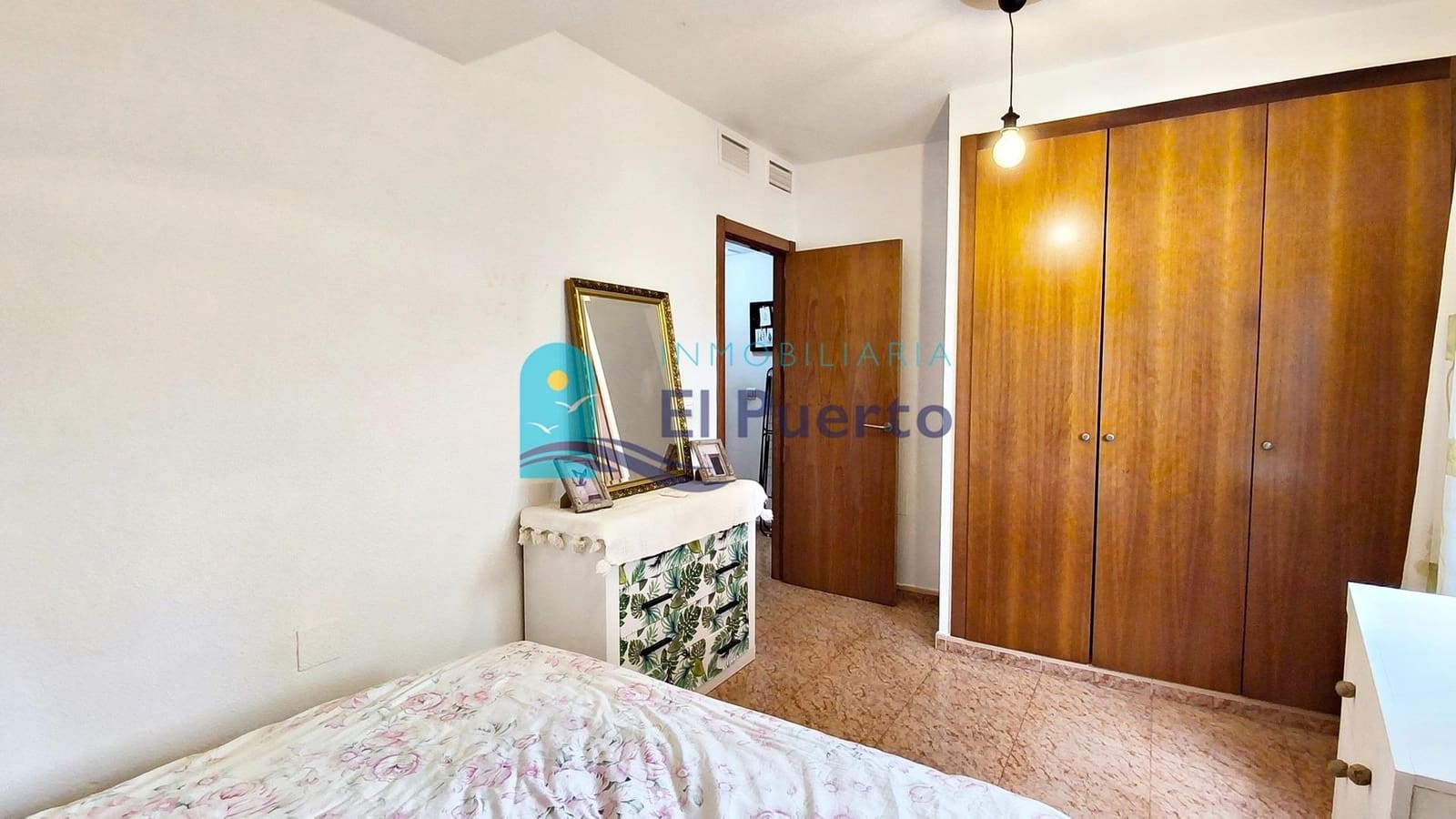 Apartamento de 2 habitaciones en Puerto de Mazarron en venta con piscina - 120.000 € (Ref: 9440622)