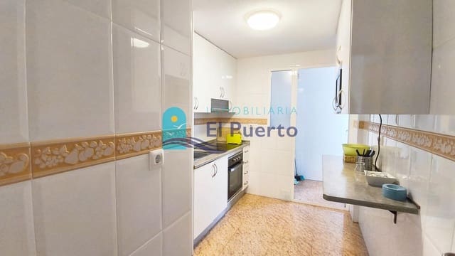 Apartamento de 2 habitaciones en Puerto de Mazarron, Mazarrón en venta con piscina - 120.000 € (Ref: 9440622)