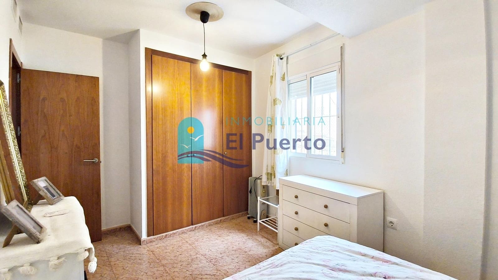 Apartamento de 2 habitaciones en Puerto de Mazarron en venta con piscina - 120.000 € (Ref: 9440622)