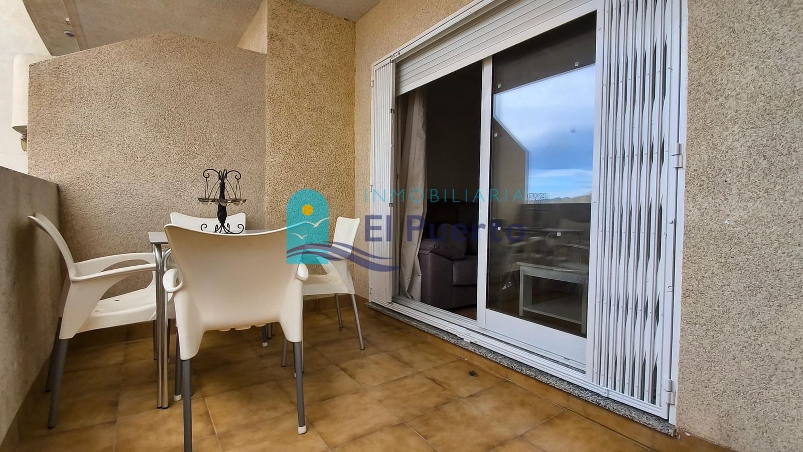 Apartamento de 2 habitaciones en Puerto de Mazarron en venta con piscina - 120.000 € (Ref: 9440622)